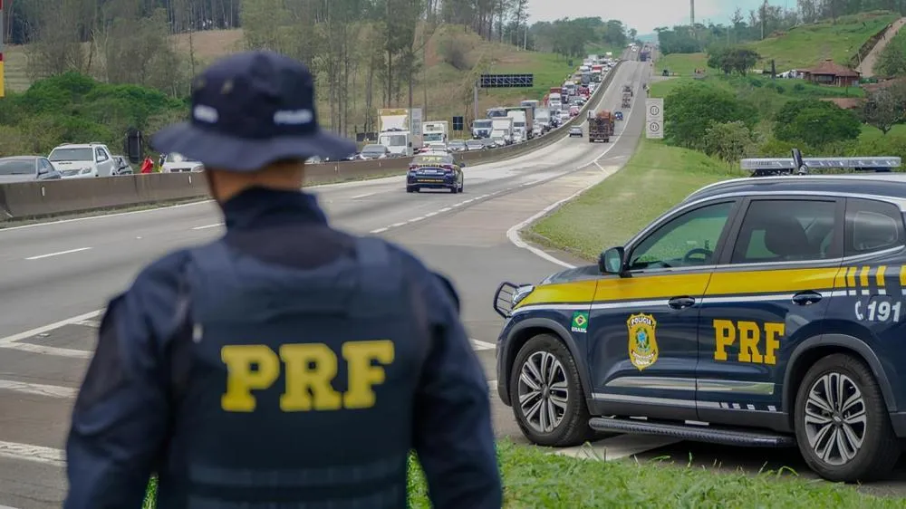 PRF apreende celulares sem nota fiscal em fiscalização na Régis Bittencourt