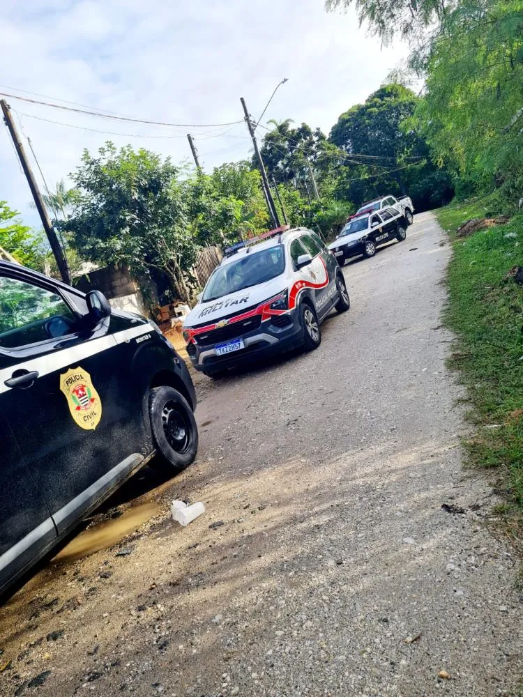 POLÍCIA CIVIL PRENDE QUATRO PESSOAS POR TRÁFICO DE DROGAS EM PARIQUERA-AÇU