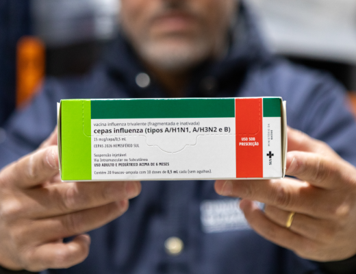 AME PARIQUERA REALIZA VACINAÇÃO CONTRA INFLUENZA EM COLABORADORES