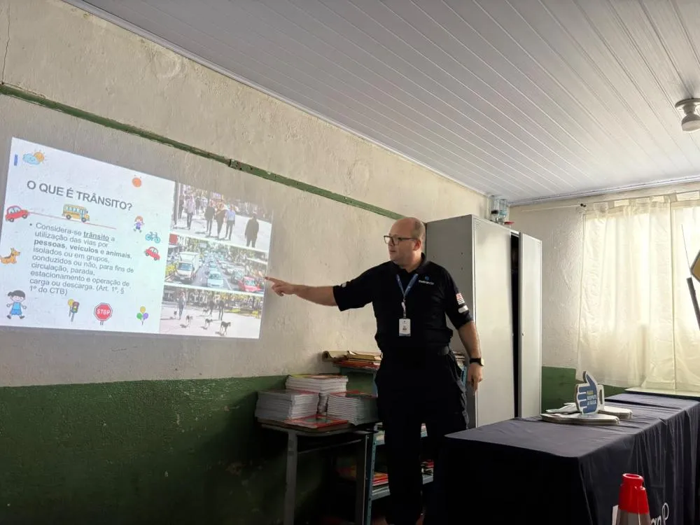DETRAN-SP PROMOVE PALESTRA SOBRE EDUCAÇÃO PARA O TRÂNSITO EM ESCOLA DE ELDORADO
