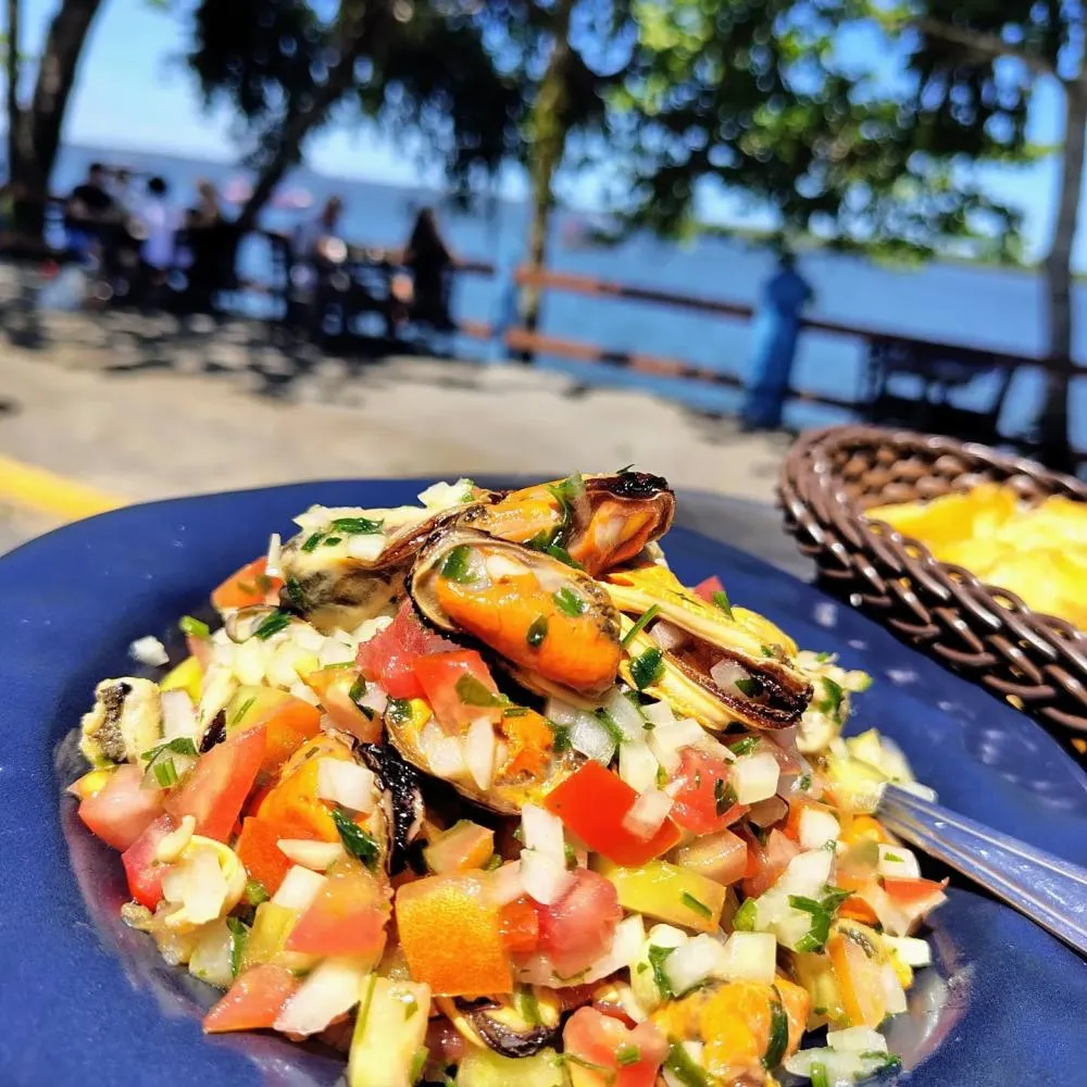 CANANÉIA E A TRADIÇÃO DA GASTRONOMIA CAIÇARA | ESPETINHOS BEIRA MAR