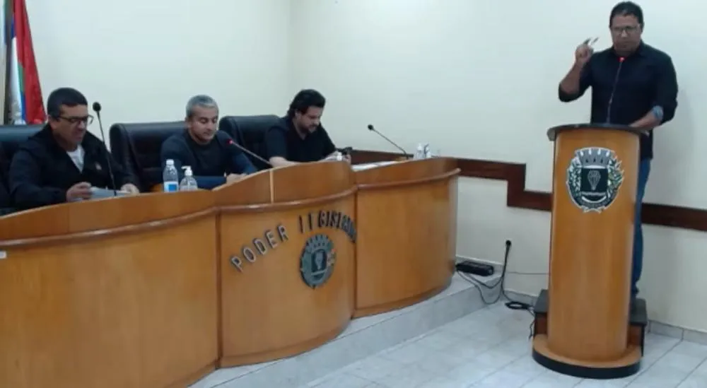 CÂMARA DE PARIQUERA-AÇU DEBATE GASTOS PÚBLICOS, OBRAS E SERVIDORES